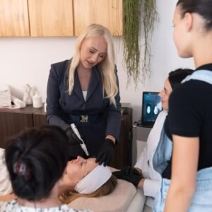 Stručna edukacija Microneedling dermapenom od A do Ž